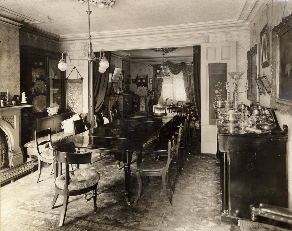 norrh carolina 1900 dining room